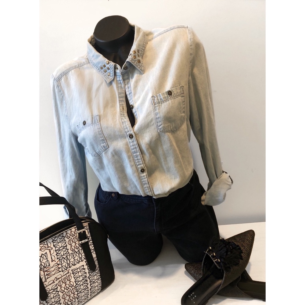L.e.i. Button up Denim shirt